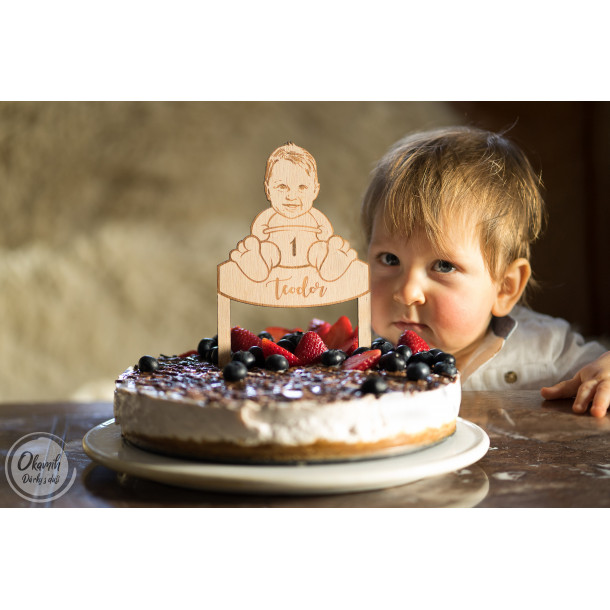 Zápich do narozeninového dortu se jménem, věkem a obličejem Vašeho děťátka Ozdoba na tortu k narodeninám s menom, vekom a tvárou Vášho dieťatka